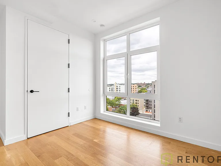 1875 Atlantic Ave #3P — Photo 8