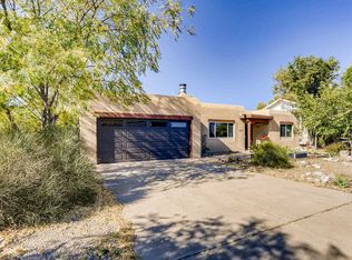 6411 Vooscane Ave, Cochiti Lake, NM 87083