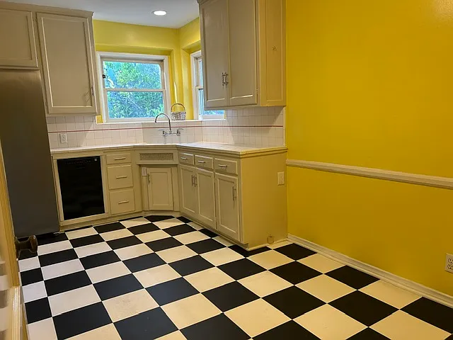 Custom bright paint including in the kitchen and dining area