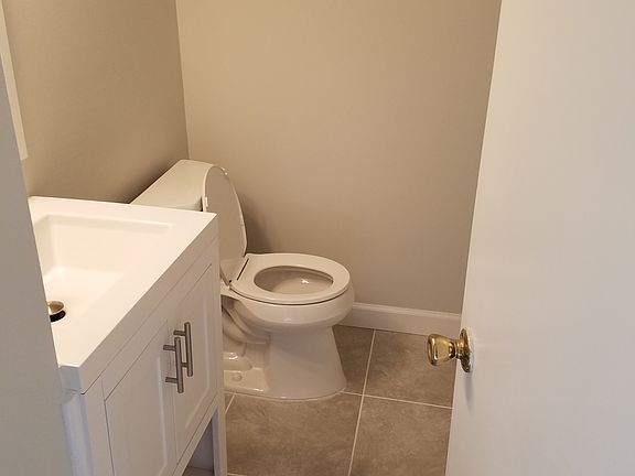 5th image of 38109 Lordstown Dr