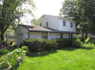 14 Continental Rd, Somerset, NJ 08873