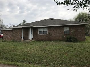 206 E Locust St, Booneville, AR 72927