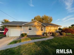 626 N Main St, New Minden, IL 62263