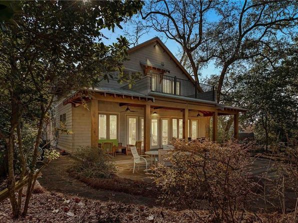 119 Orange Ave, Fairhope, AL 36532
