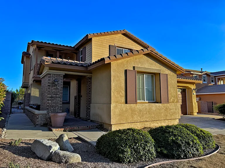 12185 Bisque Dr — Photo 2