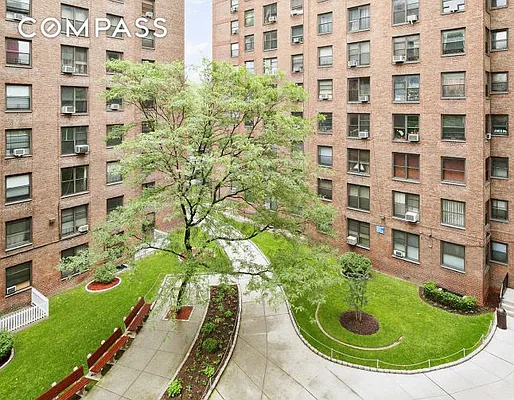 Sold by Compass | media 25