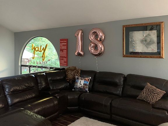3rd image of 115 Chadbourne Dr