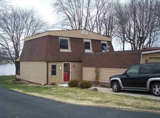 92 W Lakeside Dr, North Manchester, IN 46962