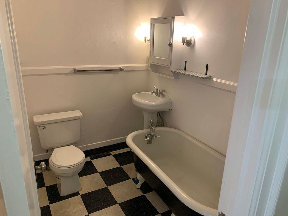 The Gentry Apartments 909 SW 12th Ave Portland OR Zillow