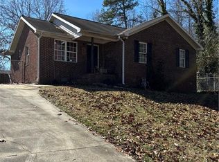 2607 Vickers Ave, High Point, NC 27262