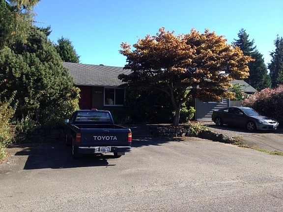 2nd image of 12726 Phinney Ave N