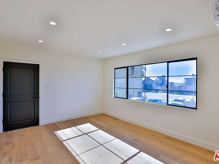 22227 Pacific Coast Hwy #C-F — Photo 31