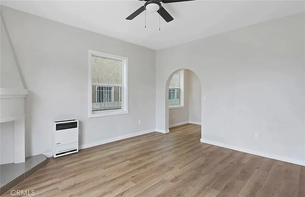 1 bed, 875 sqft, $2,500 — Photo 3