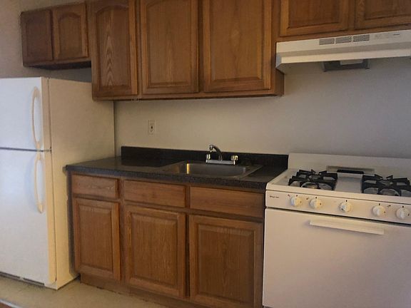 3rd image of 14325 41st Ave APT 509
