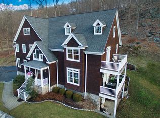 120 Ridgebury Rd, Ridgefield, CT 06877