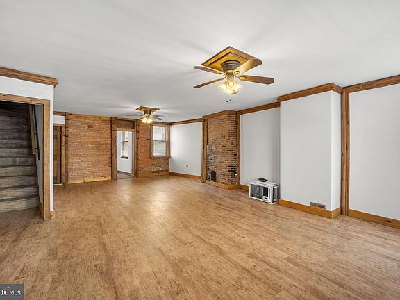 4th image of 1313 Frankford Ave