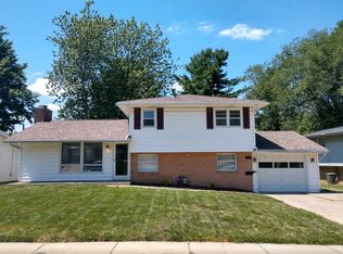 3195 N Holly Dr, Decatur, IL 62526