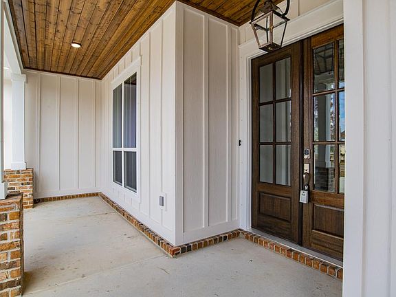 3rd image of 6024 Huntington Creek Blvd