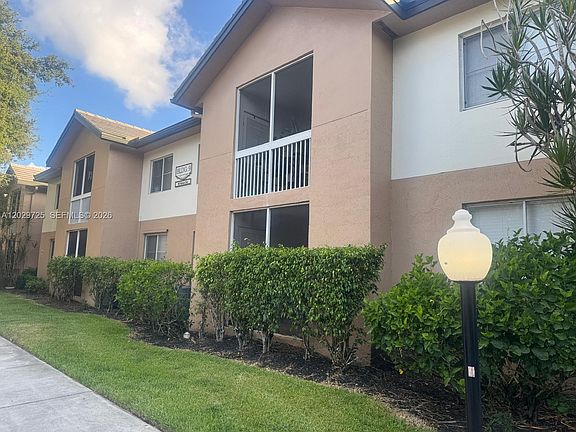 2nd image of 9811 Westview Dr APT 913