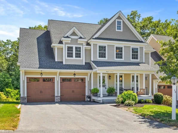 13 Taylor Cove Dr #31, Andover, MA 01810