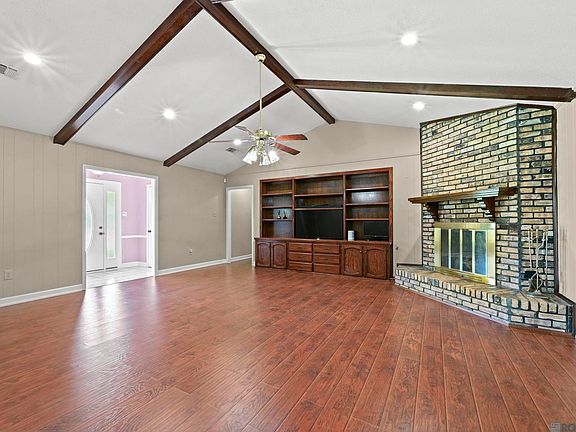 4th image of 4910 Woodlyn Dr
