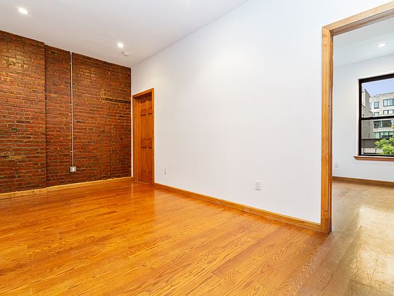 2nd image of 203 E 14th St #6A