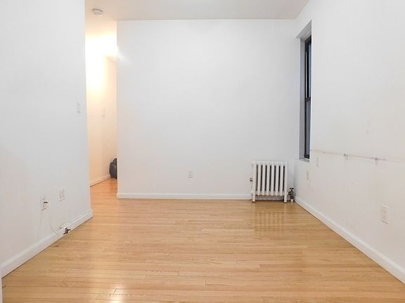 3rd image of 302 E 94th St #2W