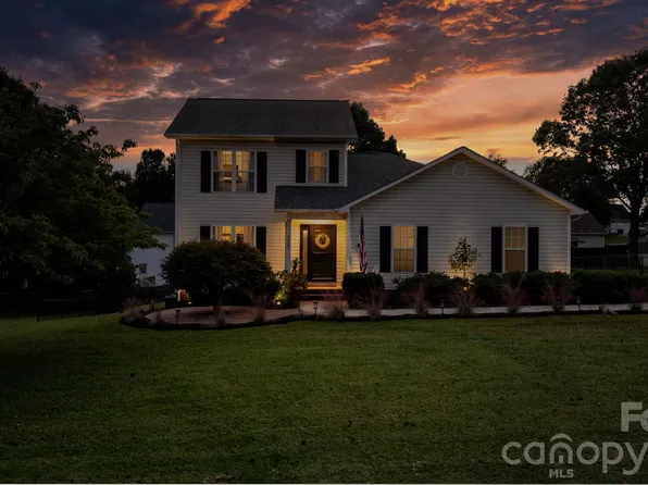 237 Scotts Creek Rd, Statesville, NC 28625