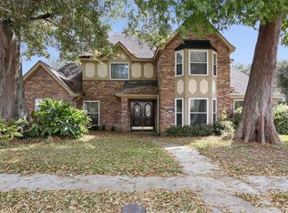 6 Glacier Ct, New Orleans, LA 70131