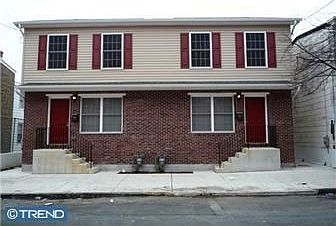 1st image of 8 Lower Oak St