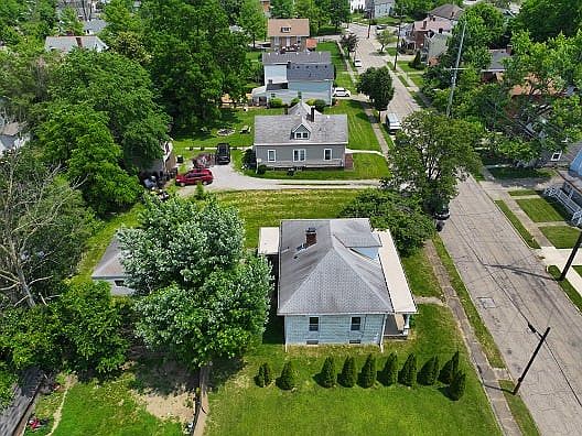 4th image of 433 Dexter Ave