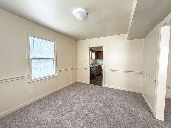 5th image of 833 King James St SW APT D