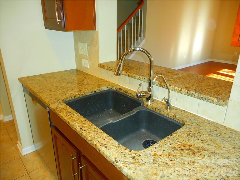 5722 El Campo Ct — Photo 9
