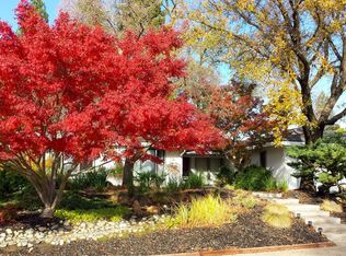 8225 Treecrest Ave, Fair Oaks, CA 95628