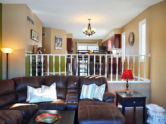4th image of 1032 Thornberry Ct