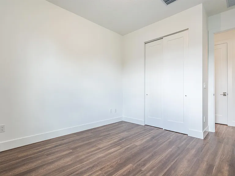 1427 SW 23rd St — Photo 53