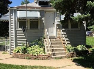 8858 S Rockwell Ave, Evergreen Park, IL