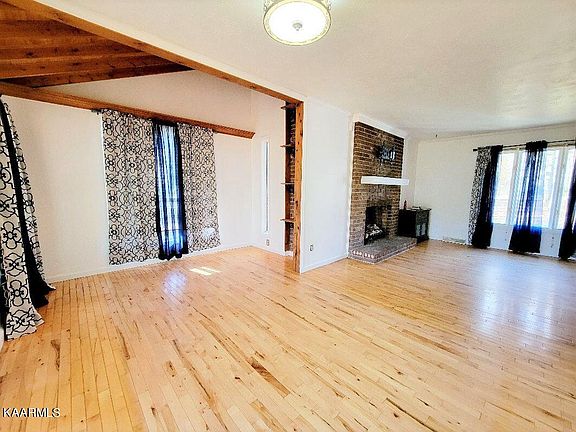 4th image of 129 Cedarbrush Ln