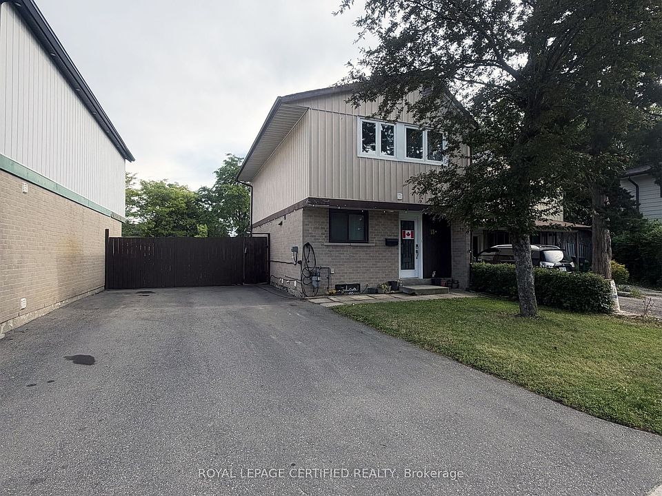 1st image of 13 Greenhills Sq