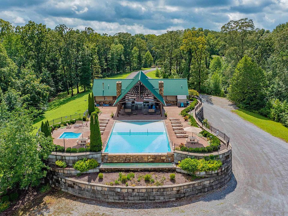 1st image of 2 Pelican Ln #97
