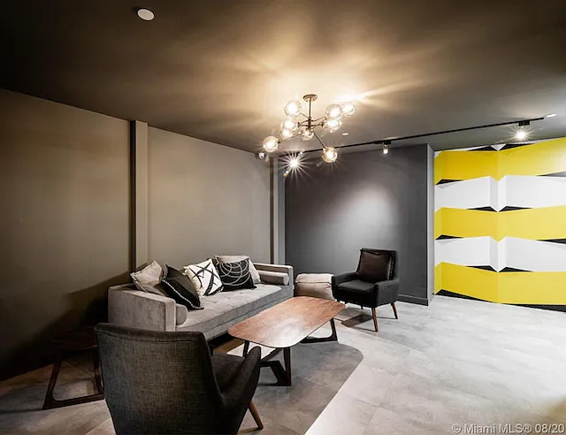2524 S Le Jeune Rd #432 — Photo 6