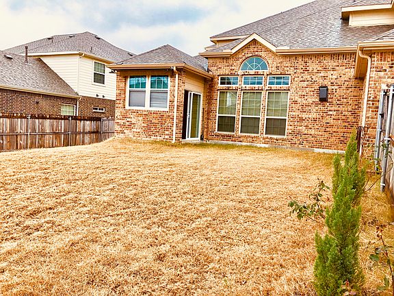 5th image of 1517 Redbird Dr