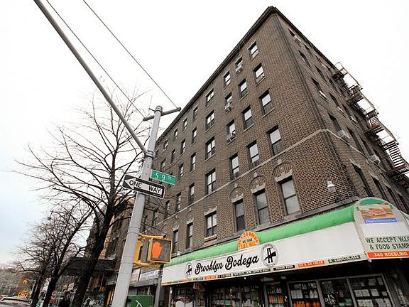 5th image of 340 Roebling St APT 2B