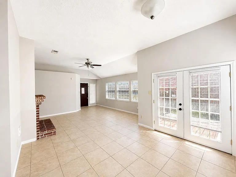 7142 River Garden Dr — Photo 7