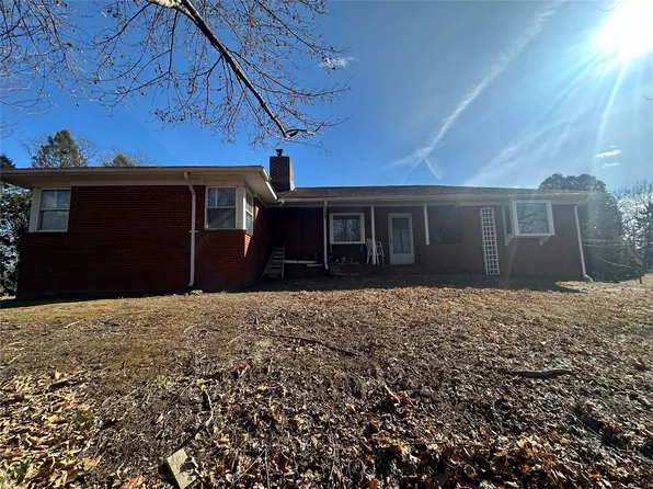 1 Fenmore Drive, Wappingers Falls, NY 12590