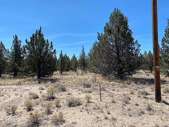 3rd image of 3502 SE Zuni St