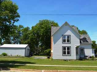 405 S Clinton St, Princeton, WI 54968