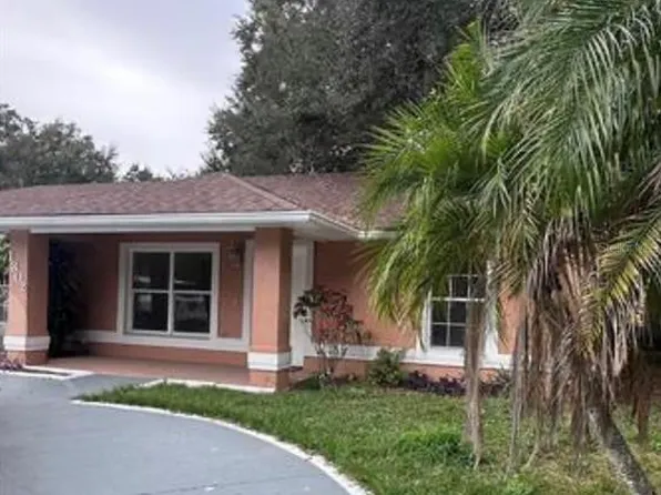 1302 Ariana Woods Cir #A, Auburndale, FL 33823