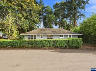 211 Sherman St, Amity, OR 97101