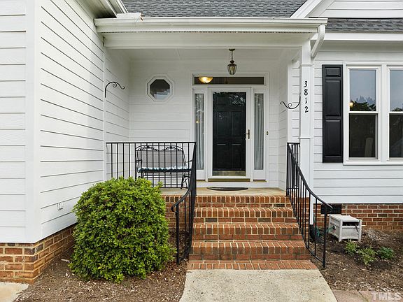 5th image of 3812 Evander Way